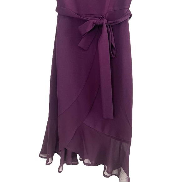 Elegant Purple Ruffle Dress - Picture 3 of 8